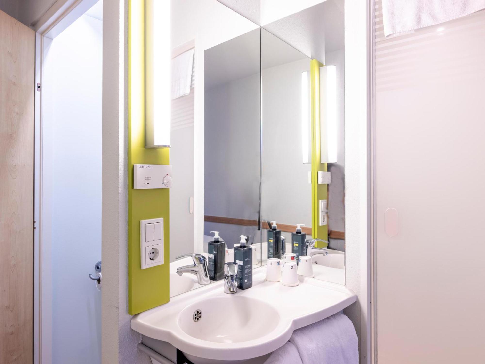 B&B Hotel Dortmund-West מראה חיצוני תמונה